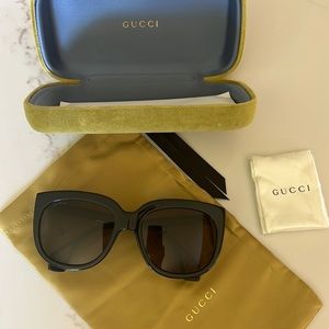 NWOT Gucci sunglasses